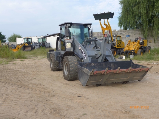 Small Construction Compact Wheel Loaders 0.2M3 Bucket Capacity 1800mm Axle Base