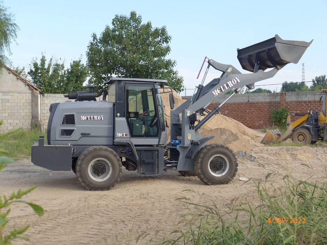 Small Construction Compact Wheel Loaders 0.2M3 Bucket Capacity 1800mm Axle Base