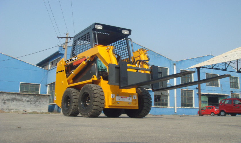 0.2m3 Bucket Small Skid Steer Loader MY400 Rate Loading 400kg Getting The Job Done Quickly