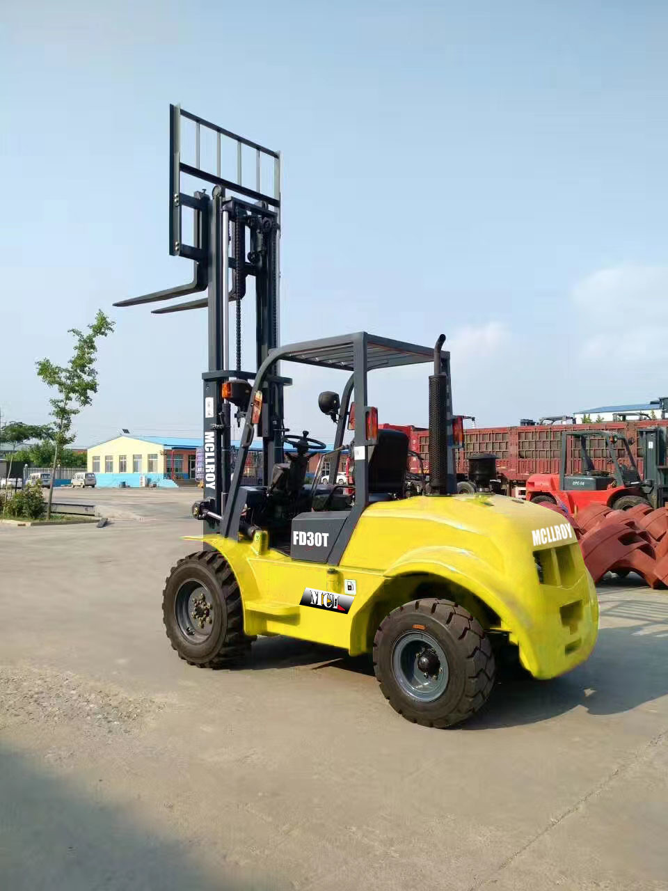 Flexible Interal Combustion Rough Terrain Forklift Truck Wheel Track Front 1250 Mm Rear1320 Mm