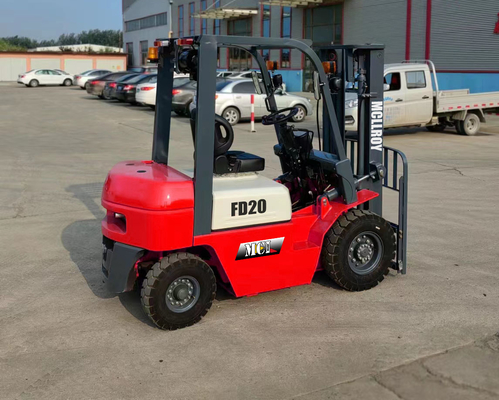 総長 3523/2453 mm 上級牽引フォークリフト トラック 総高さ 4220/2060 mm エルゴノミックフォークリフト